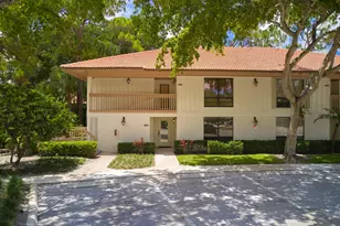 563 Brackenwood Pl, Palm Beach Gardens, FL 33418 - Photo 3