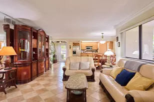 563 Brackenwood Pl, Palm Beach Gardens, FL 33418 - Photo 9
