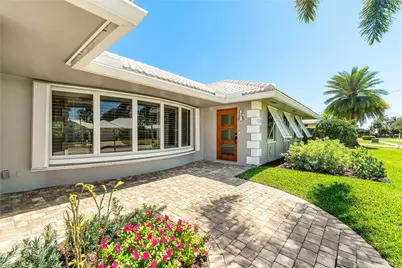 976 SW Mulberry Way, Boca Raton, FL 33486 - Photo 7