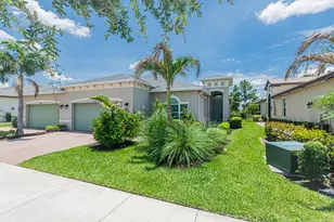 12860 SW Lake Fern Cir, Port Saint Lucie, FL 34987 - Photo 25