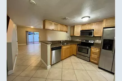 2589 NE 15th Street, Pompano Beach, FL 33062 - Photo 9