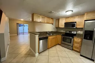 2589 NE 15th St, Pompano Beach, FL 33062 - Photo 9