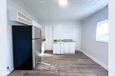 312 NE 15th Avenue #10, Fort Lauderdale, FL 33301 - Photo 1