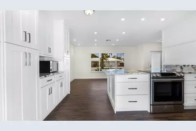 1041 SW 4th Street, Boca Raton, FL 33486 - Photo 11