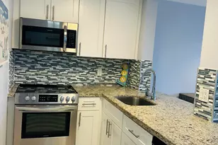 625 Antioch Ave, Fort Lauderdale, FL 33304 - Photo 9