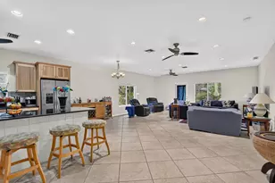 459 NE 1st Ave, Deerfield Beach, FL 33441 - Photo 9