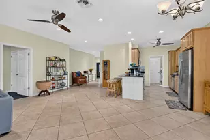 459 NE 1st Ave, Deerfield Beach, FL 33441 - Photo 13