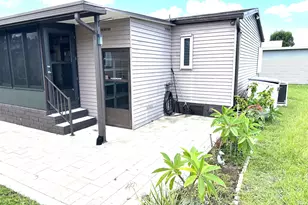 527 Tropical Isles Cir, Fort Pierce, FL 34982 - Photo 3