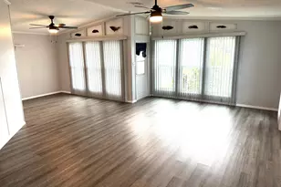 527 Tropical Isles Cir, Fort Pierce, FL 34982 - Photo 11