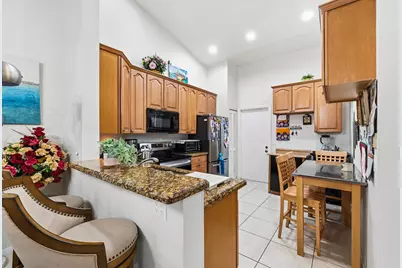 10933 Stafford Circle S, Boynton Beach, FL 33436 - Photo 5