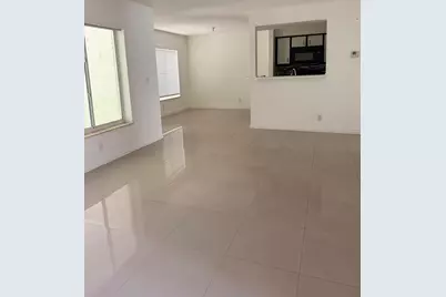 815 West Boynton Beach Boulevard #15-103, Boynton Beach, FL 33426 - Photo 3