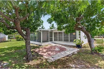 540 NE 61st Court, Oakland Park, FL 33334 - Photo 3