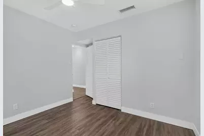 540 NE 61st Court, Oakland Park, FL 33334 - Photo 27