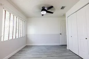 10670 NW 42nd Dr, Coral Springs, FL 33065 - Photo 21