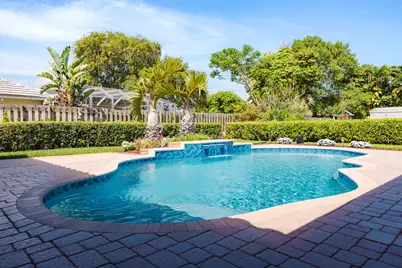 10670 NW 42nd Drive, Coral Springs, FL 33065 - Photo 11