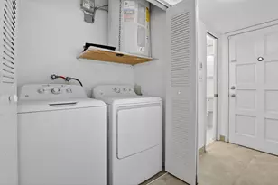 11556 NW 1st St, Plantation, FL 33325 - Photo 3