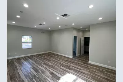2210 S 40th Street, Fort Pierce, FL 34947 - Photo 9