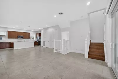 7089 Edison Place, Palm Beach Gardens, FL 33418 - Photo 7