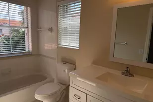 940 Doveplum Ct, Hollywood, FL 33019 - Photo 11
