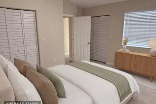 940 Doveplum Ct, Hollywood, FL 33019 - Photo 13