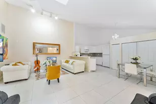 4353 Woodstock Dr, West Palm Beach, FL 33409 - Photo 9