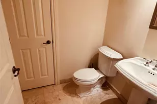 1750 NE 12th St, Fort Lauderdale, FL 33304 - Photo 17