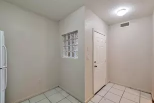 1103 Golden Lakes Blvd, West Palm Beach, FL 33411 - Photo 23