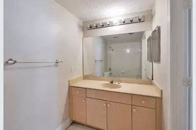 1103 Golden Lakes Boulevard #1013, West Palm Beach, FL 33411 - Photo 21