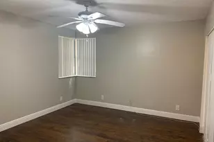 5721 Riverside Dr, Coral Springs, FL 33067 - Photo 3