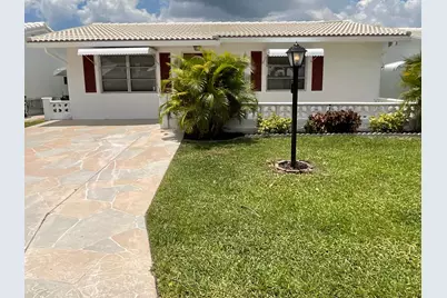 2016 SW 16th Avenue, Boynton Beach, FL 33426 - Photo 1