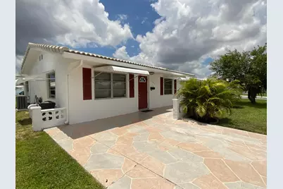 2016 SW 16th Avenue, Boynton Beach, FL 33426 - Photo 3