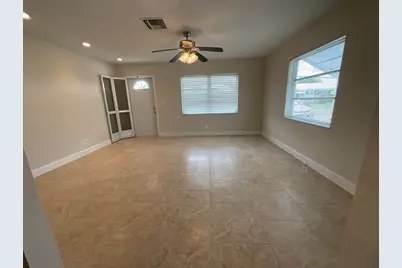 2016 SW 16th Avenue, Boynton Beach, FL 33426 - Photo 15