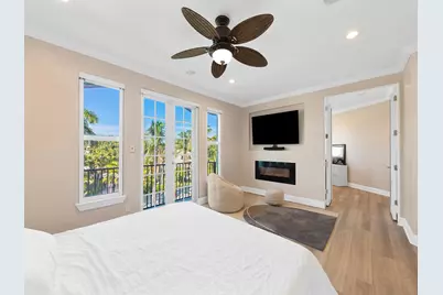 208 SE 10th Terrace, Fort Lauderdale, FL 33301 - Photo 13