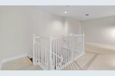 2617 NE 14th Avenue #109, Wilton Manors, FL 33334 - Photo 15