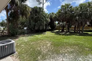 2325 SW Pamona St, Port Saint Lucie, FL 34953 - Photo 17