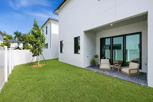 1449 SW 23rd Ct, Fort Lauderdale, FL 33315 - Photo 5