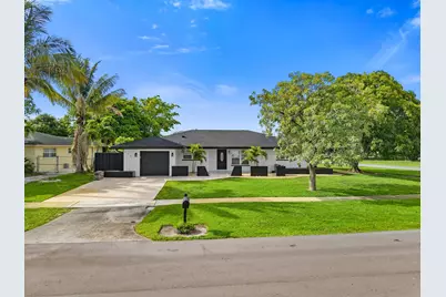 908 Hibiscus Drive, Royal Palm Beach, FL 33411 - Photo 1