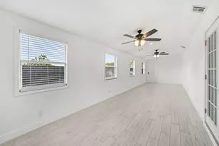 908 Hibiscus Dr, Royal Palm Beach, FL 33411 - Photo 23