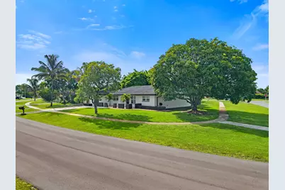908 Hibiscus Drive, Royal Palm Beach, FL 33411 - Photo 29