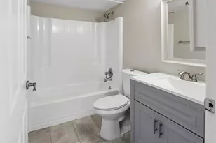 3640 Village Dr, Delray Beach, FL 33445 - Photo 19