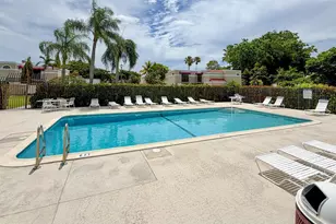 3640 Village Dr, Delray Beach, FL 33445 - Photo 21