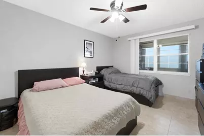 170 Kent J, West Palm Beach, FL 33417 - Photo 11