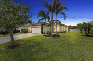 10932 SW Dunhill Ct, Port Saint Lucie, FL 34987 - Photo 1