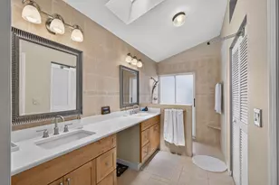 33 Selby Ln, Palm Beach Gardens, FL 33418 - Photo 31