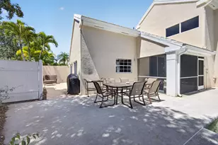 33 Selby Ln, Palm Beach Gardens, FL 33418 - Photo 57