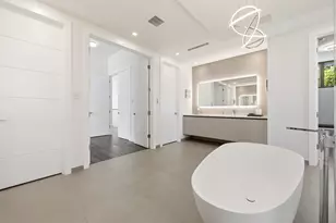 2863 NE 27th St, Fort Lauderdale, FL 33306 - Photo 101