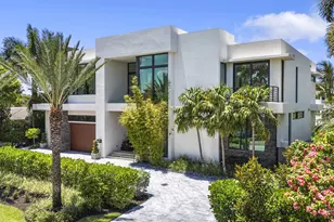 2863 NE 27th St, Fort Lauderdale, FL 33306 - Photo 9