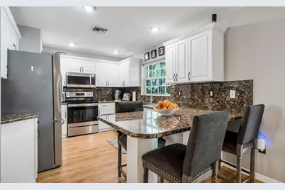 3364 NW 79th Avenue, Margate, FL 33063 - Photo 9