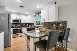 3364 NW 79th Ave, Margate, FL 33063 - Photo 9