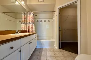 2010 Alta Meadows Ln, Delray Beach, FL 33444 - Photo 17
